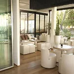 Boston Hotell 3*